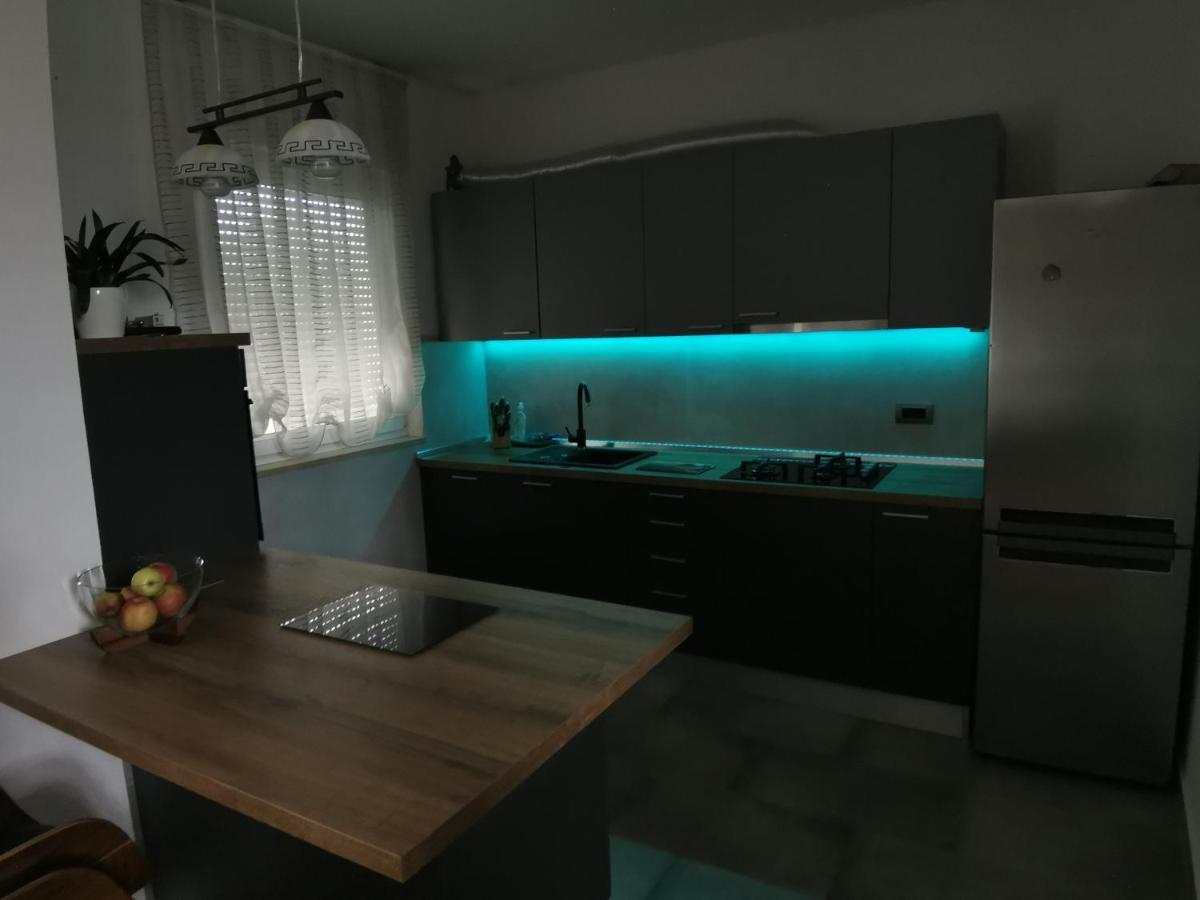 Green House Apartment Pula Exterior foto